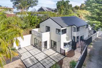 211B St Andrews Road, Epsom