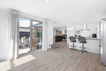 7 George West Square, Halswell