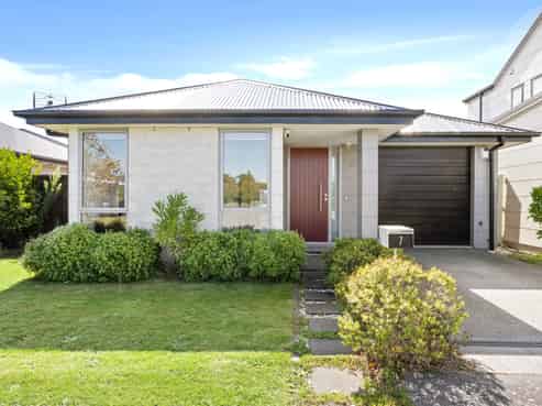 7 George West Square, Halswell