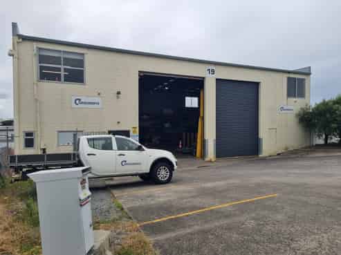 Standalone Industrial with Yard in Silverdale