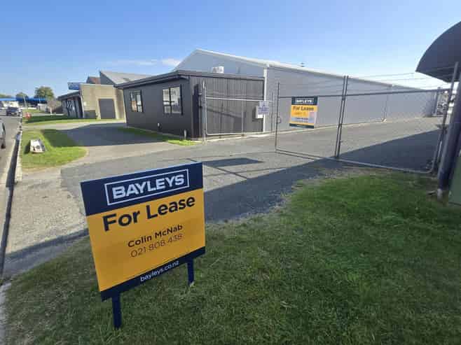 Workshop unit for lease in Awapuni