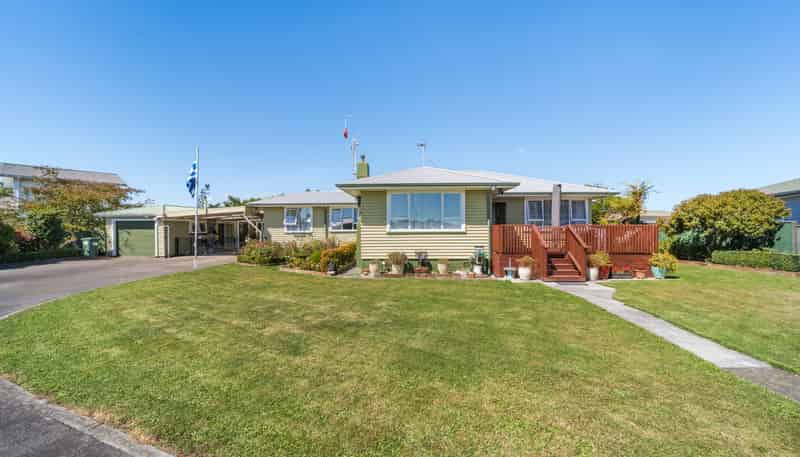 18 Belvedere Crescent, Takaro