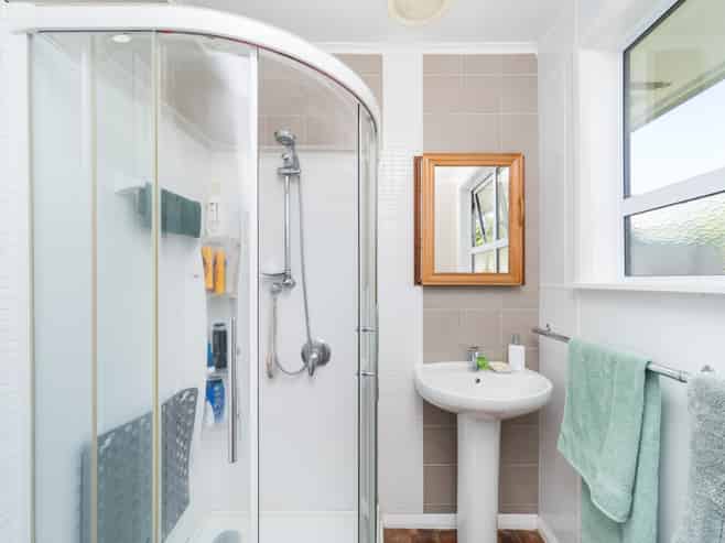 18 Belvedere Crescent, Takaro