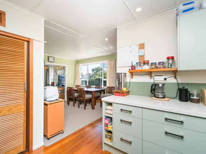 18 Belvedere Crescent, Takaro