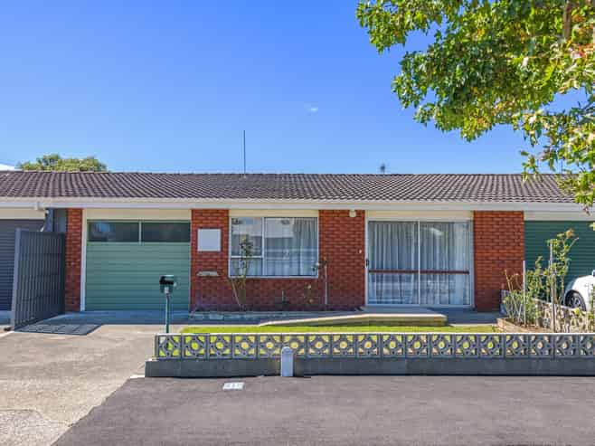 4 Nikau Street, Takaro