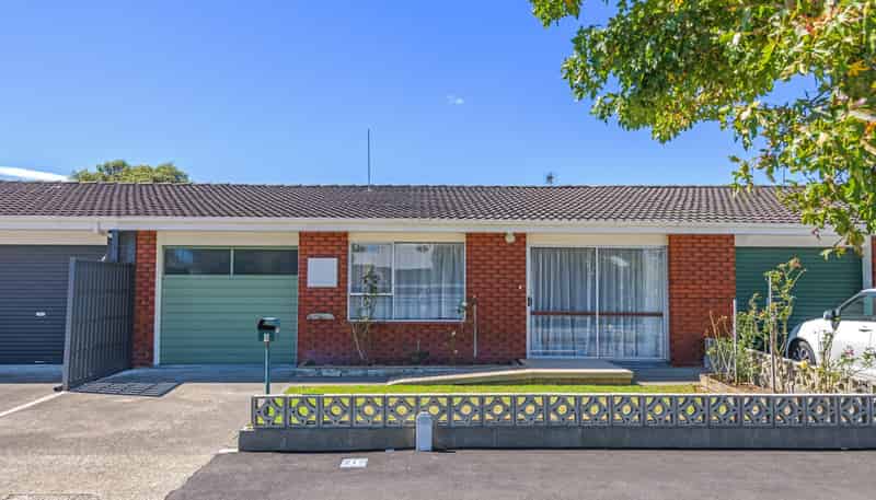 4 Nikau Street, Takaro