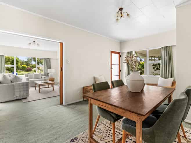 83 Mount Erin Road, Pakipaki