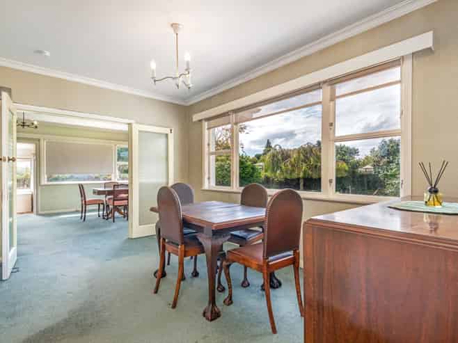 12 Nairn Crescent, Awapuni