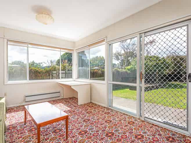 12 Nairn Crescent, Awapuni