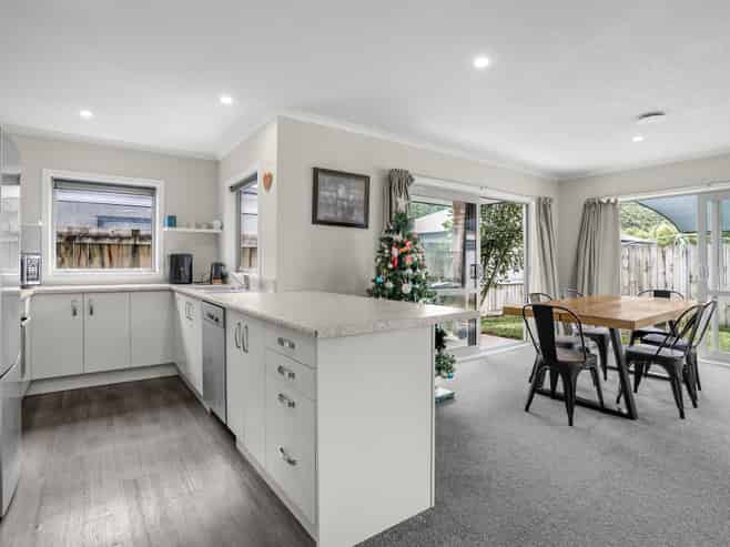 9 Hauora Lane, Taita