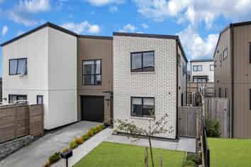 7 Renga Renga Road, Flat Bush