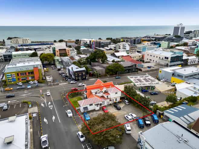 Prime CBD corner with resource consent