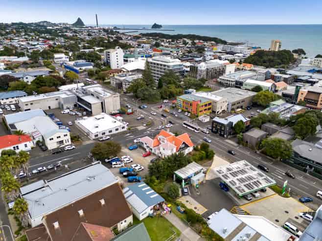 Prime CBD corner with resource consent