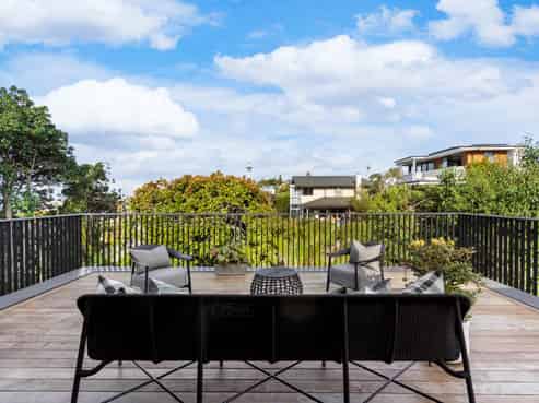 3/8 Westwood Terrace, Saint Marys Bay