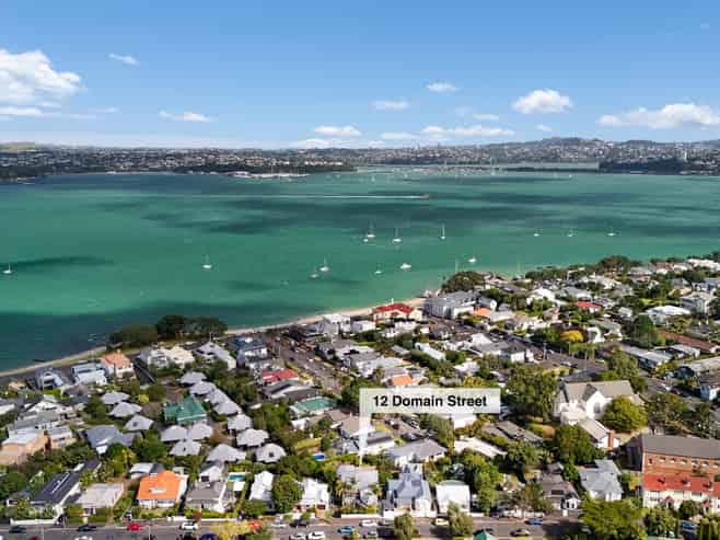 12 Domain Street, Devonport