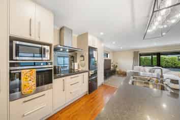 16 Buddle Road, Wallaceville