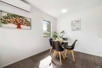 2/90 Shifnal Drive, Randwick Park