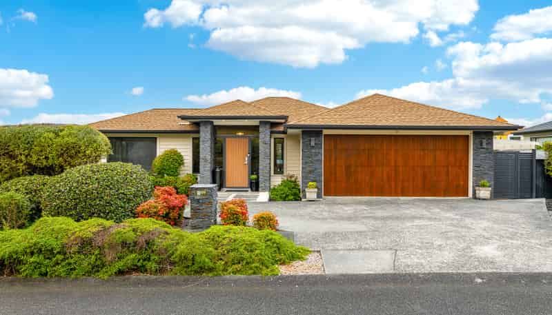 1 Bella Vista Drive, Gulf Harbour