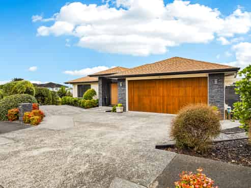 1 Bella Vista Drive, Gulf Harbour