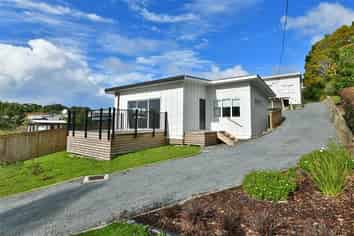 11A Rata Road, Stanmore Bay