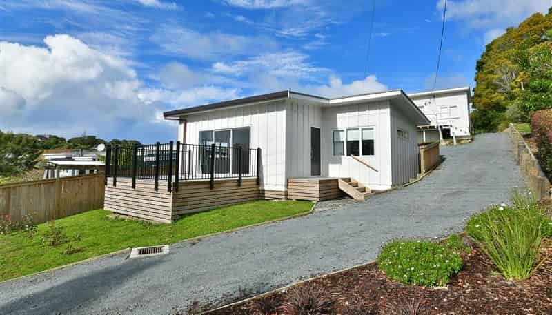 11A Rata Road, Stanmore Bay