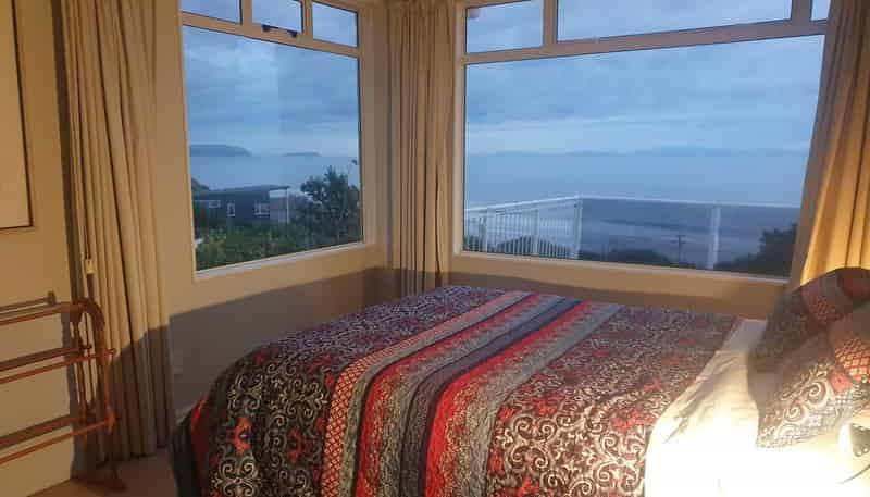 19 The Crescent, Raumati South