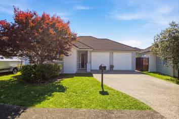 4 Lanyard Street, Pyes Pa