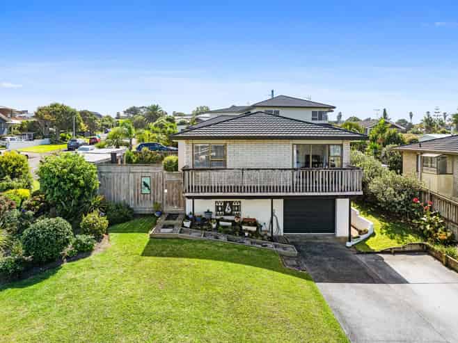 38a Albatross Road, Red Beach