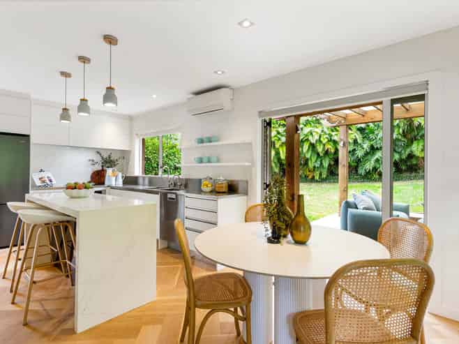 1/6 Hythe Terrace, Mairangi Bay