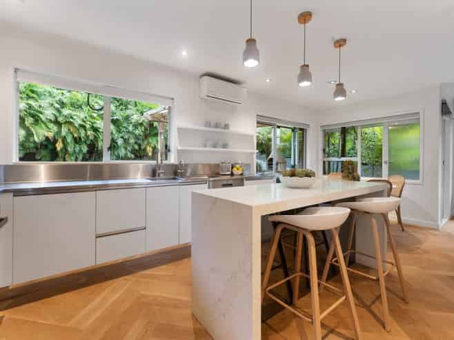 1/6 Hythe Terrace, Mairangi Bay