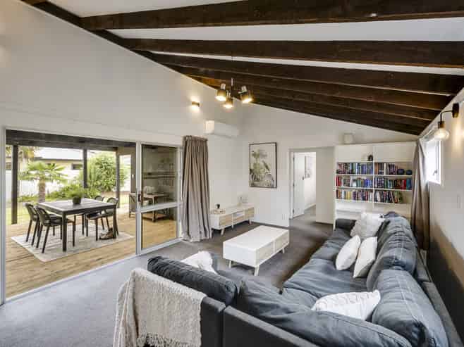 20 Gebbie Road, Taradale