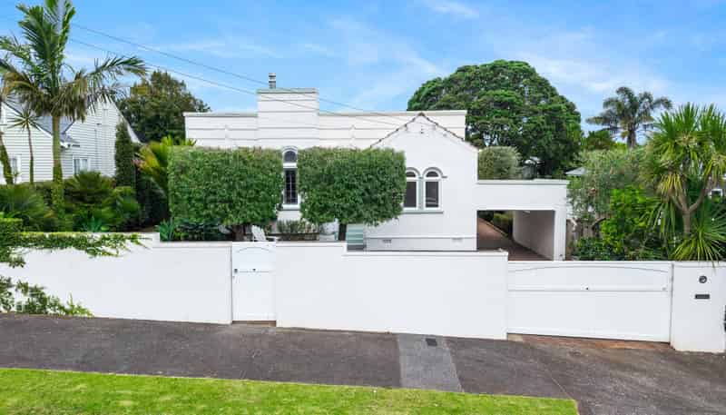 46 Smale Street, Point Chevalier