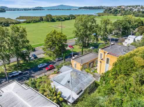 29 Shore Road, Remuera