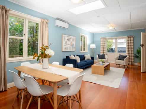 25 Omar Street, Khandallah