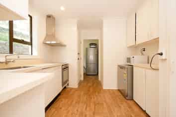 20 Larnach Road, Waverley