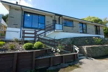 20 Larnach Road, Waverley