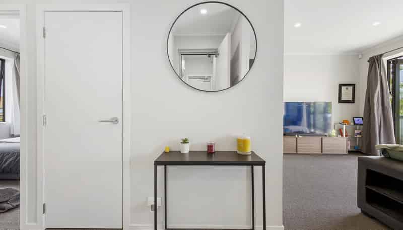 3/7 Uku Lane, Hobsonville