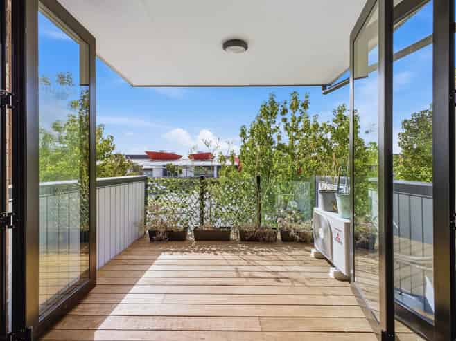 3/7 Uku Lane, Hobsonville