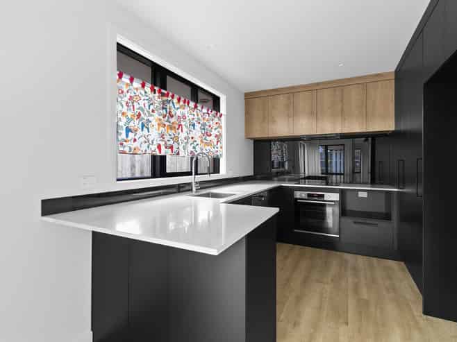 3/16 McCracken Avenue, Hillcrest