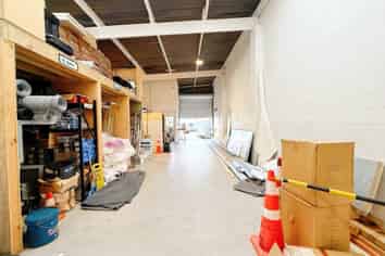 Functional Industrial Unit | Pakuranga 175 m2