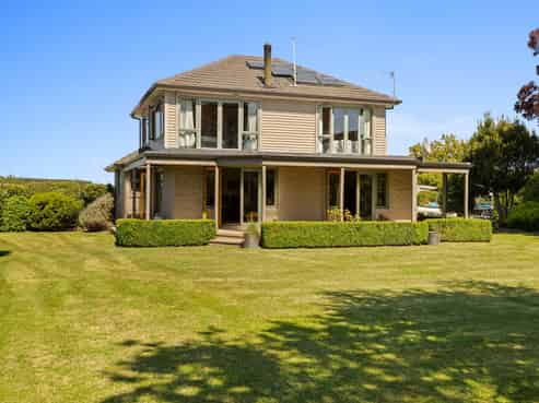 2321 Main South Road, Burnham