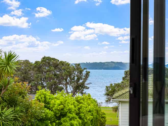 20 Sunrise Boulevard, Snells Beach