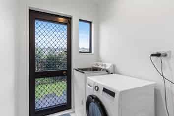 1/14 Knott Road, Stanmore Bay