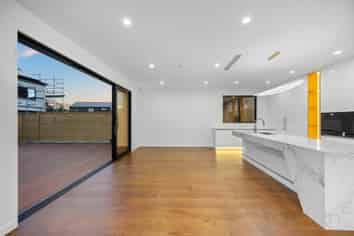 55 Streamview Way, Long Bay