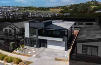 55 Streamview Way, Long Bay