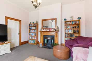 13 Daniell Street, Newtown