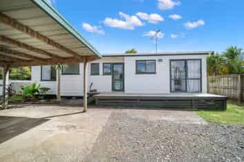 2/8 Freyberg Crescent, Pukekohe