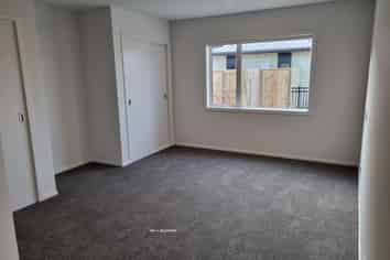 19A Silverwood Lane, Leamington