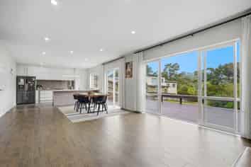 64 Laurel Oak Drive, Schnapper Rock