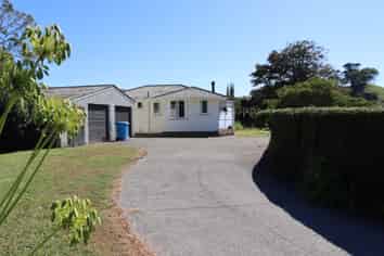 277 Gordon Road, Toko